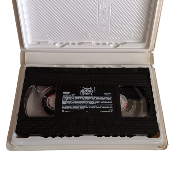 1997 Sleeping Beauty VHS Tape Limited Edition Walt Disney Masterpiece Collection - Picture 2 of 9